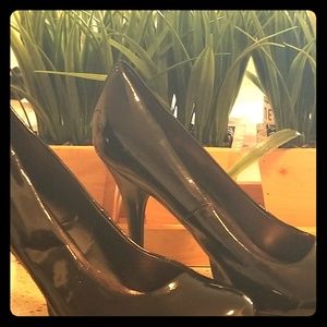 STEVE MADDEN Platform Pumps